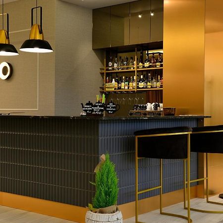 Quest Hotel - Dawniej Hotel Planeta 브르제스코 외부 사진