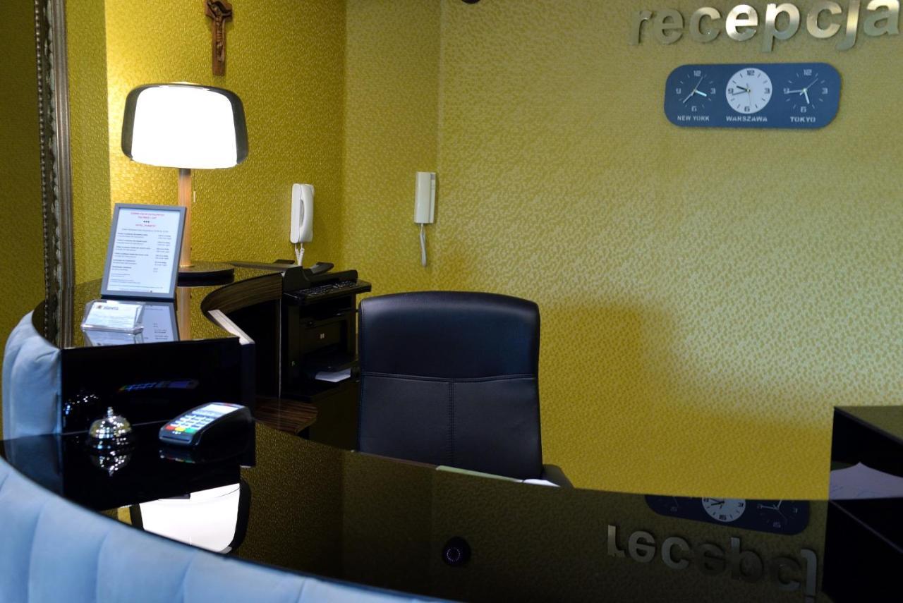 Quest Hotel - Dawniej Hotel Planeta 브르제스코 외부 사진