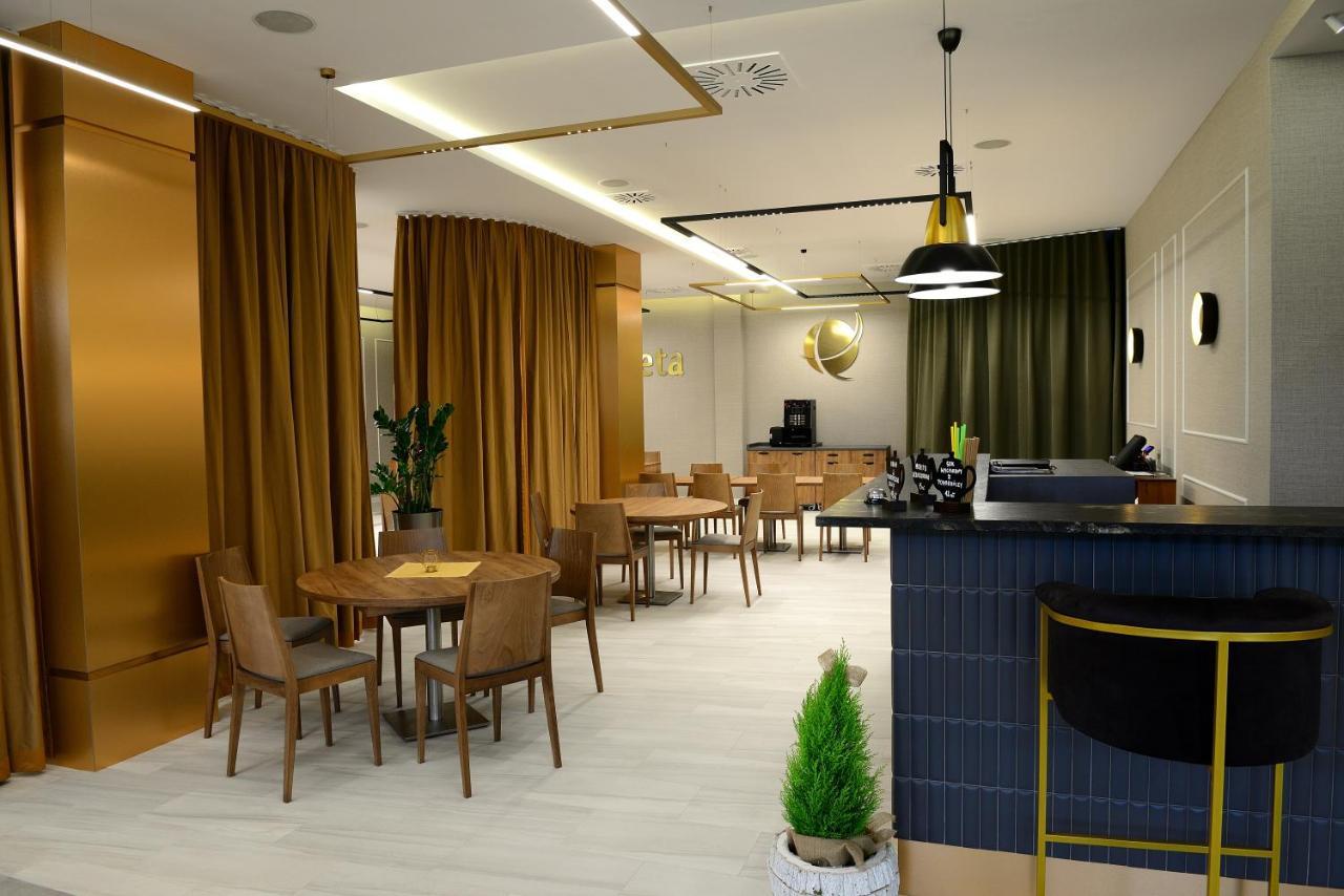 Quest Hotel - Dawniej Hotel Planeta 브르제스코 외부 사진