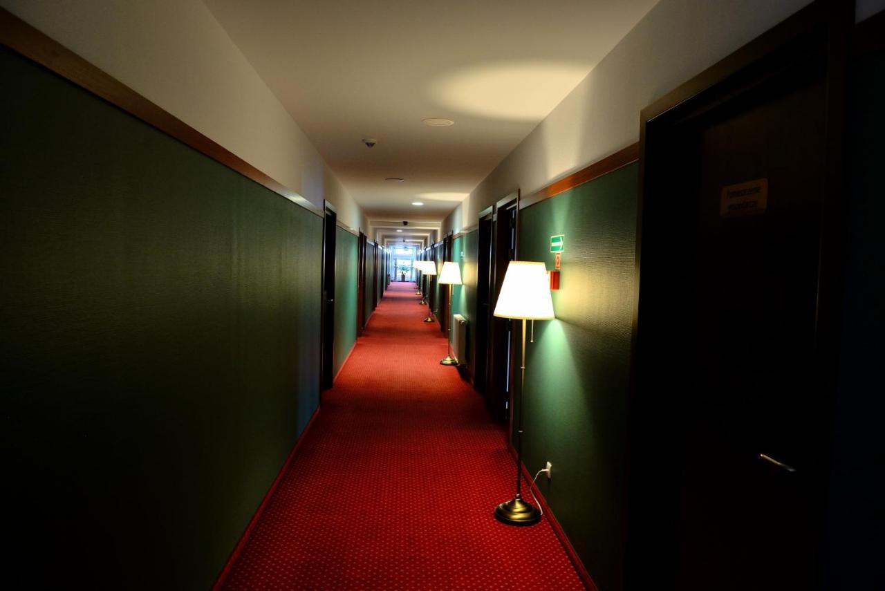 Quest Hotel - Dawniej Hotel Planeta 브르제스코 외부 사진