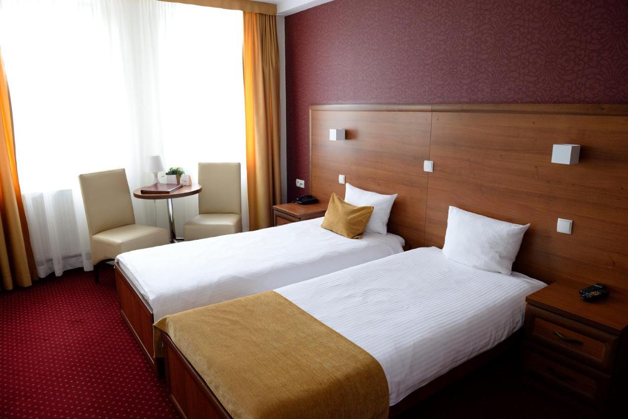 Quest Hotel - Dawniej Hotel Planeta 브르제스코 외부 사진