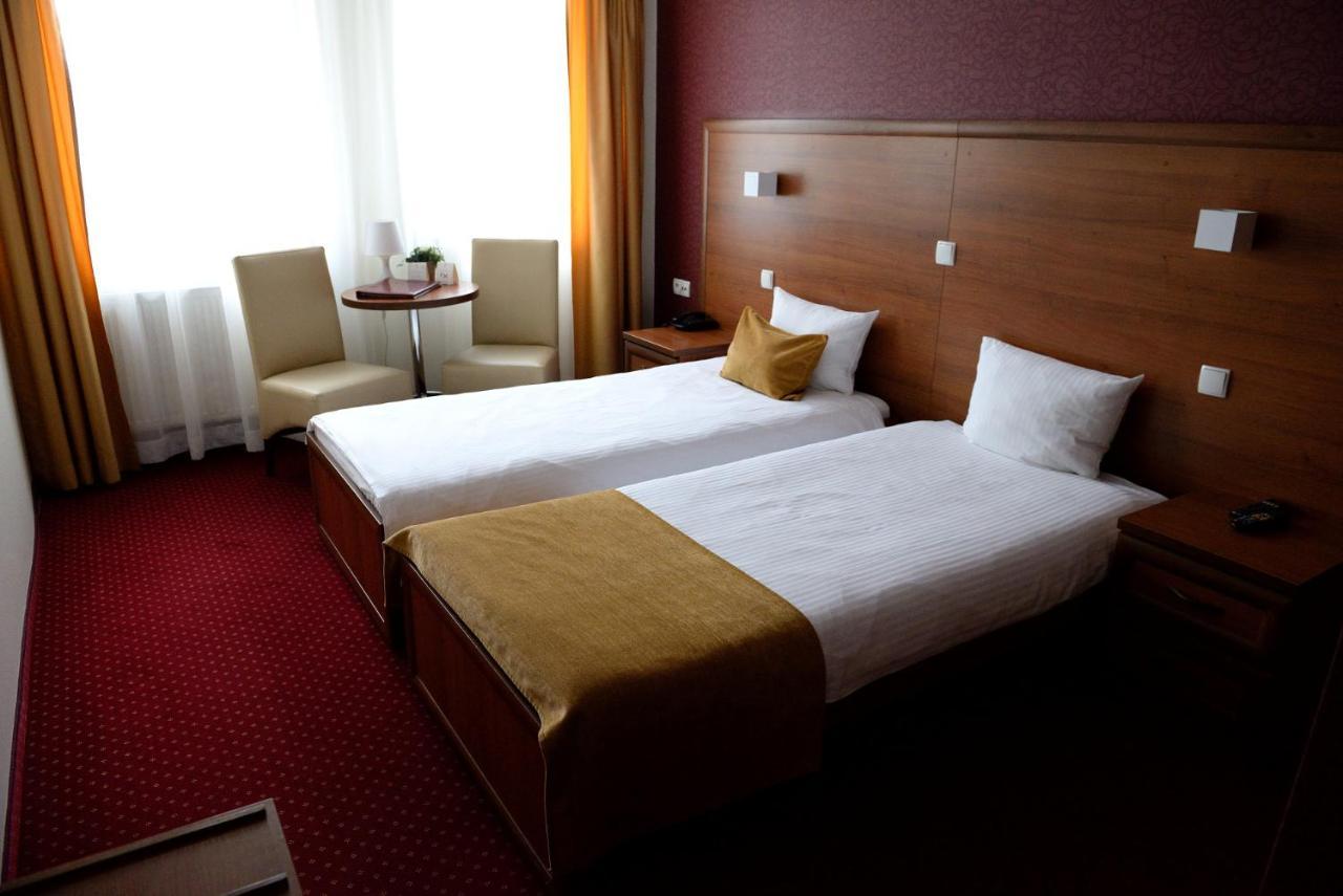Quest Hotel - Dawniej Hotel Planeta 브르제스코 외부 사진
