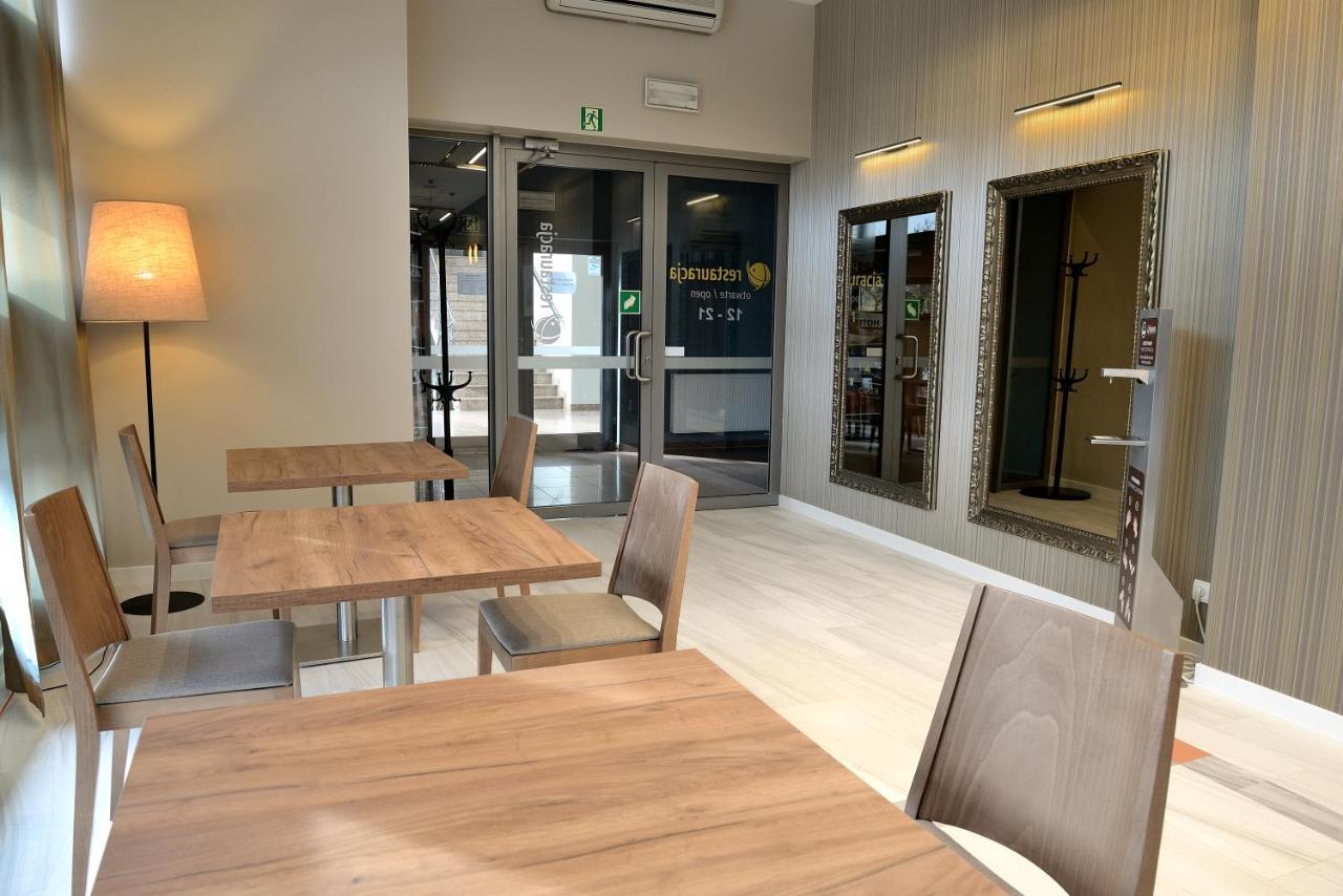 Quest Hotel - Dawniej Hotel Planeta 브르제스코 외부 사진