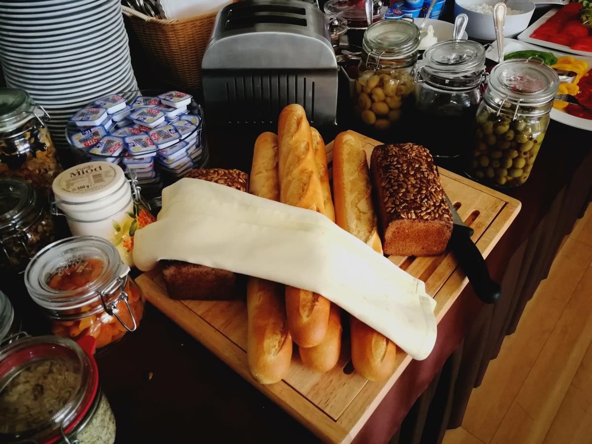 Quest Hotel - Dawniej Hotel Planeta 브르제스코 외부 사진